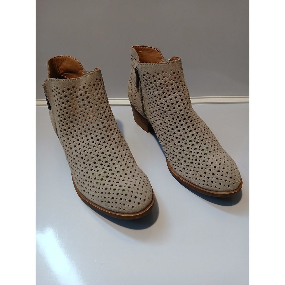 Lucky Brand Perforated Suede Ankle Boots Women Tan Block‎ Heel Zip Up Size 8.5